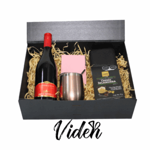 cajas-de-regalo-con-vino-tinto-dulces-cajas-de-regalo-para-graduaciones-cajas-de-regalo-con-termos-personalizados-cajas-de-regalo-con-chocolates-regalos-con-libretas-para-graduaciones